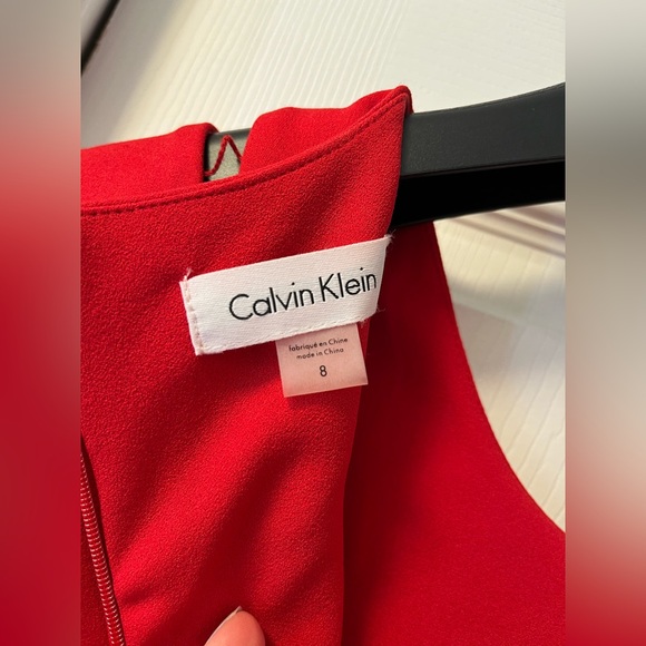 Red structured Calvin Klein dress. - Picture 4 of 4